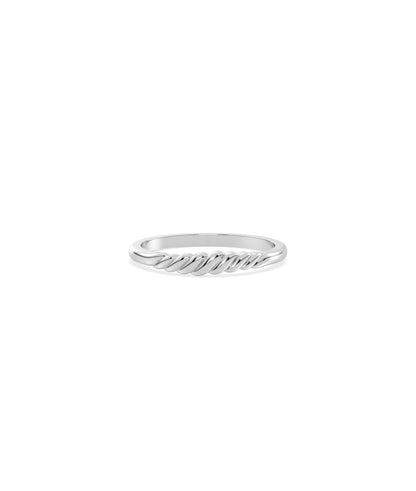 Diamond Twist Signet Ring - Stylish Everyday Jewelry